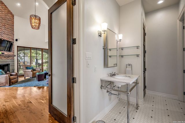 25052 Whistling Wind, San Antonio, TX 78257