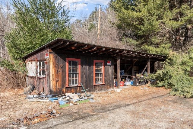 15 Johnson Rd, Orange, MA 01364