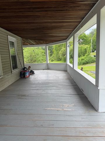 15 Johnson Rd, Orange, MA 01364