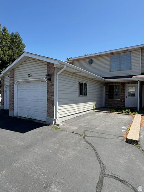 183 E 820 S, Centerville, UT 84014