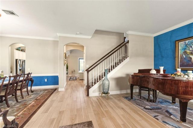 2115 Antigua LN, Naples, FL 34120