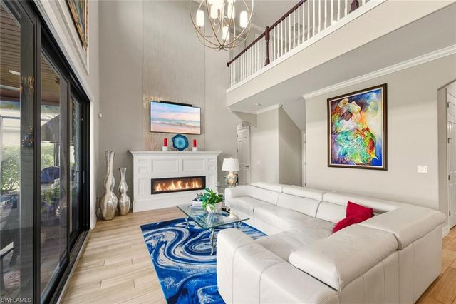 2115 Antigua LN, Naples, FL 34120