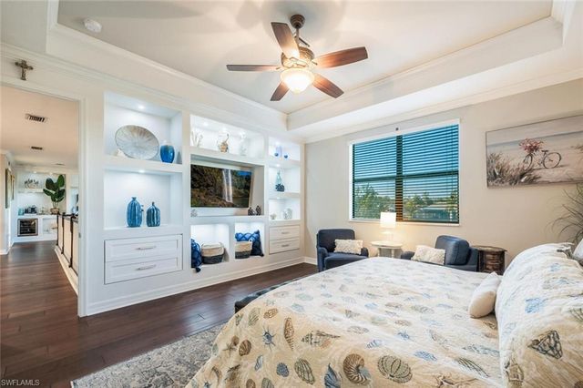 2115 Antigua LN, Naples, FL 34120