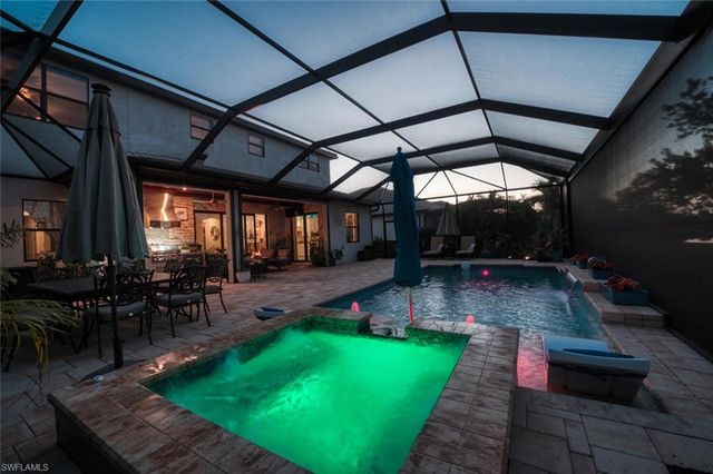 2115 Antigua LN, Naples, FL 34120