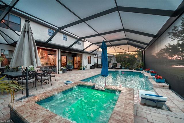 2115 Antigua LN, Naples, FL 34120