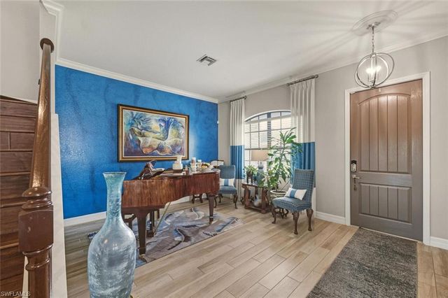 2115 Antigua LN, Naples, FL 34120