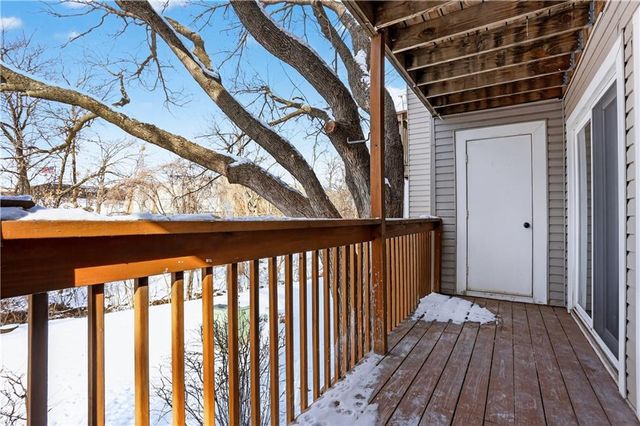 8360 NW Barrybrooke Drive, Kansas City, MO 64151