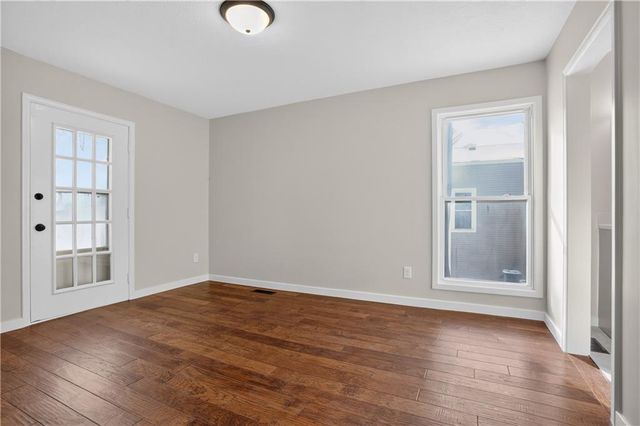 8360 NW Barrybrooke Drive, Kansas City, MO 64151