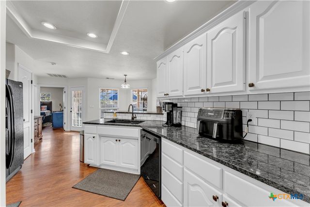 185 Broadmoor Street, Marble Falls, TX 78654