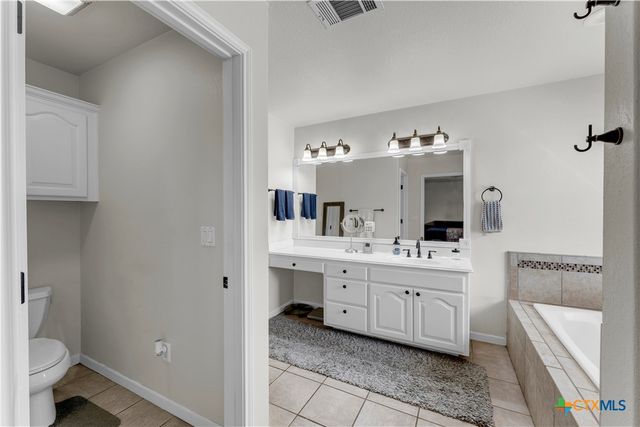 185 Broadmoor Street, Marble Falls, TX 78654