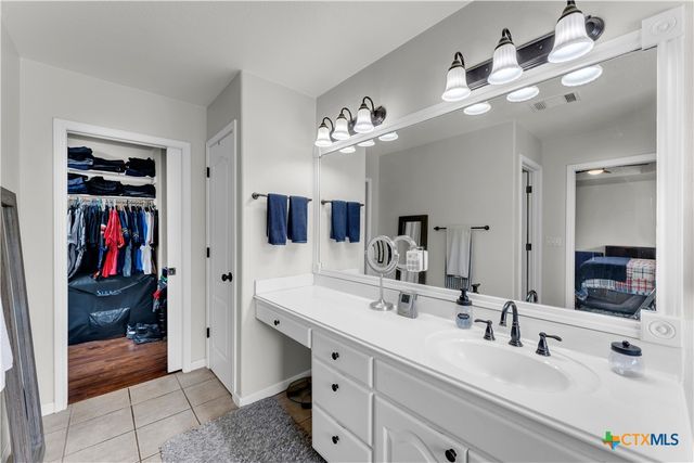 185 Broadmoor Street, Marble Falls, TX 78654