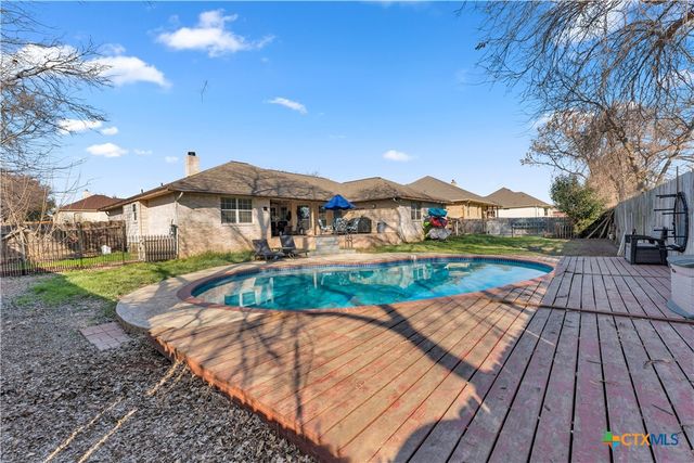 185 Broadmoor Street, Marble Falls, TX 78654