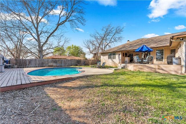 185 Broadmoor Street, Marble Falls, TX 78654