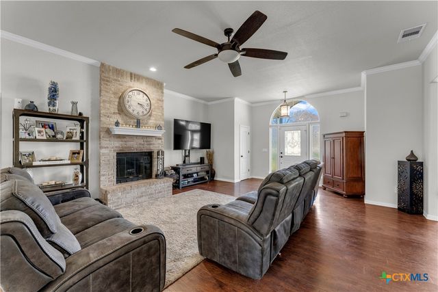 185 Broadmoor Street, Marble Falls, TX 78654