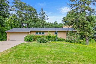 3014 Kyle Avenue N, Golden Valley, MN 55422