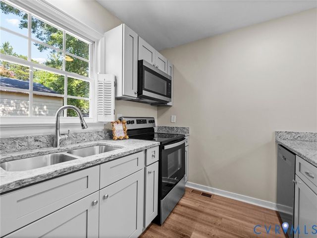 8907 Huntingcreek Pl, Richmond, VA 23237