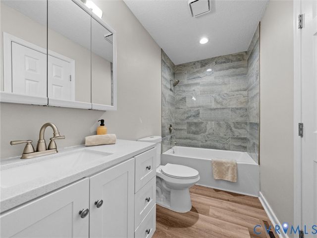 8907 Huntingcreek Pl, Richmond, VA 23237