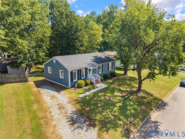 8907 Huntingcreek Pl, Richmond, VA 23237