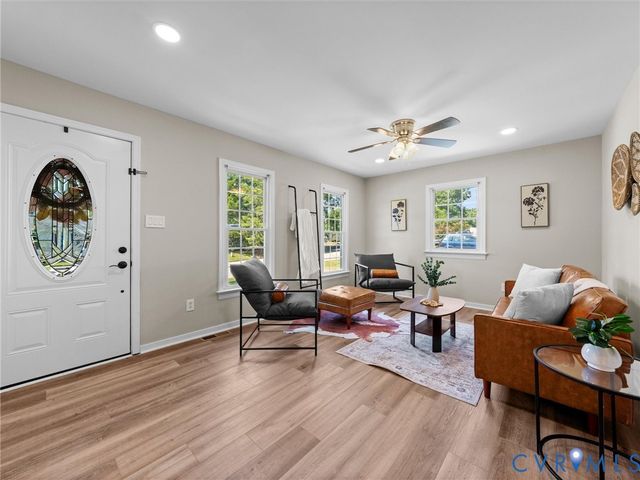 8907 Huntingcreek Pl, Richmond, VA 23237
