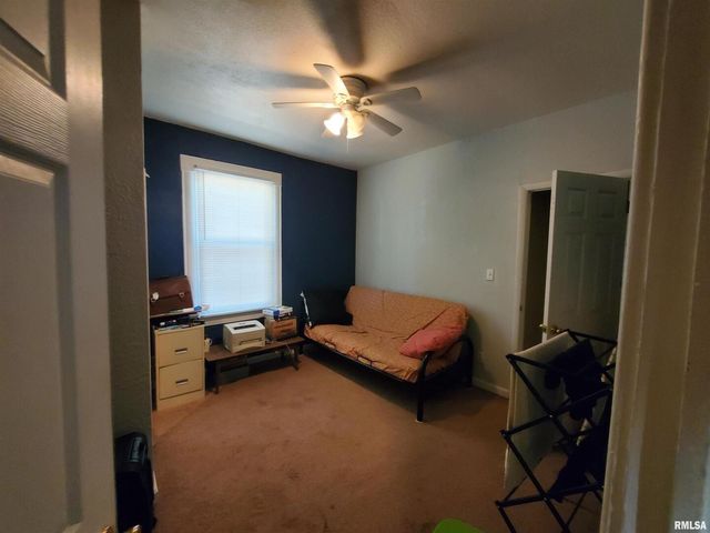 504 N Almond St Street, Carbondale, IL 62901