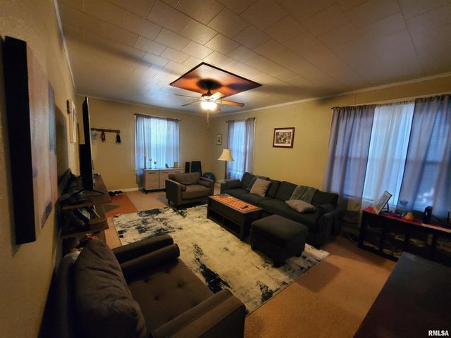 504 N Almond St Street, Carbondale, IL 62901