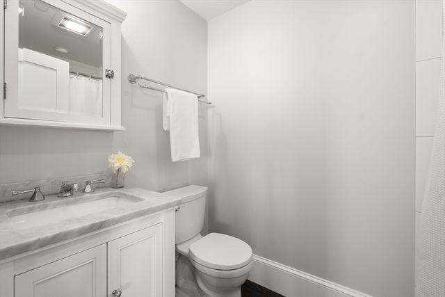 27 Washburn St 5, Boston, MA 02125