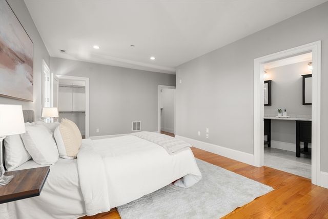 27 Washburn St 5, Boston, MA 02125