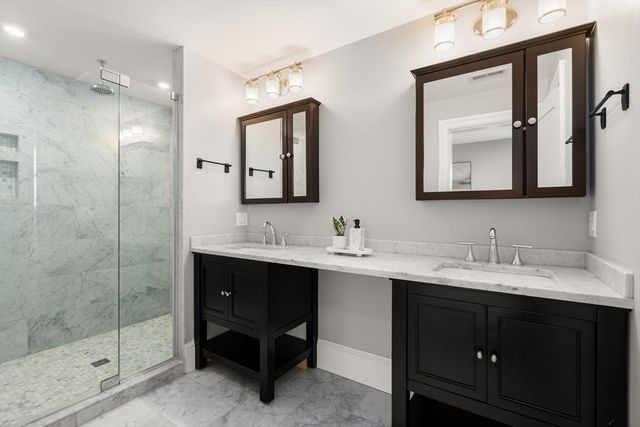 27 Washburn St 5, Boston, MA 02125