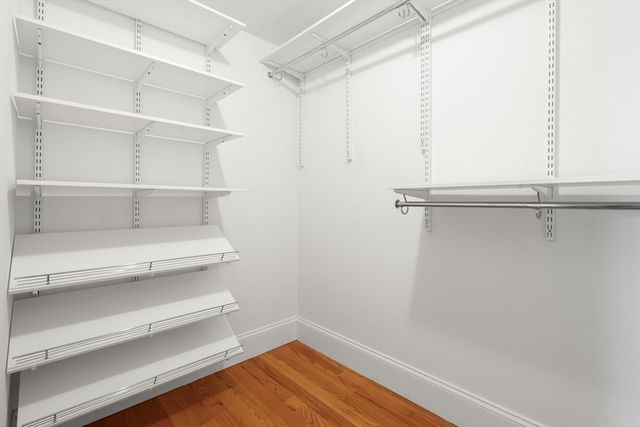 27 Washburn St 5, Boston, MA 02125