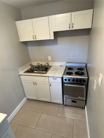 1150 NW 1st Pl 4, Miami, FL 33136