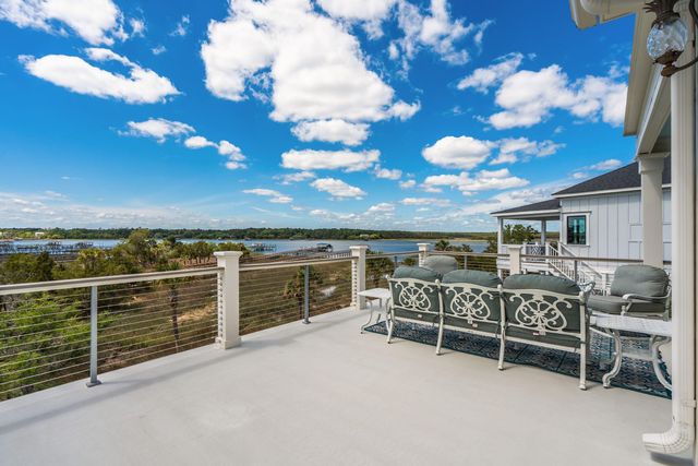 2816 Stay Sail Way, Mount Pleasant, SC 29466