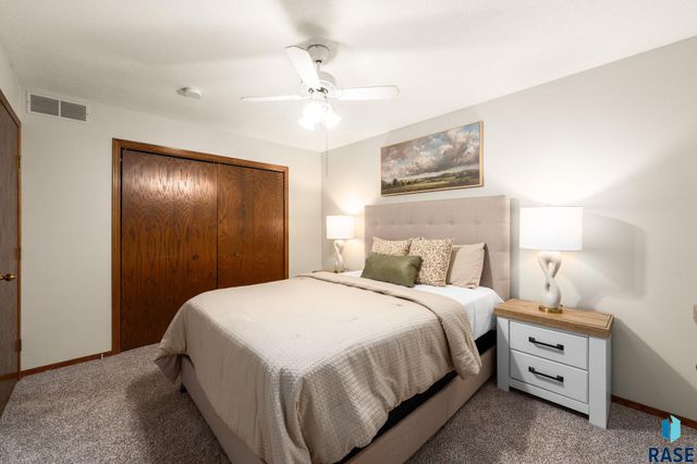 705 N Montgomery Ct Court, Sioux Falls, SD 57103