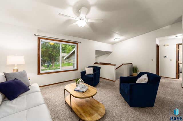 705 N Montgomery Ct Court, Sioux Falls, SD 57103