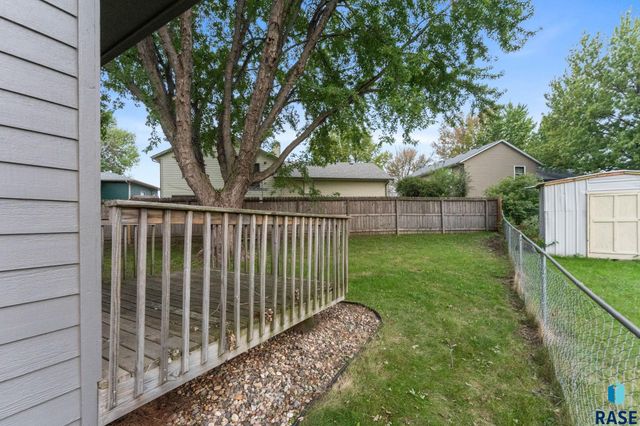 705 N Montgomery Ct Court, Sioux Falls, SD 57103