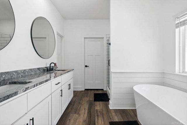 624 Hiram Drive, Bauxite, AR 72011