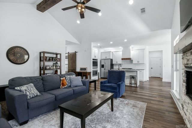 624 Hiram Drive, Bauxite, AR 72011