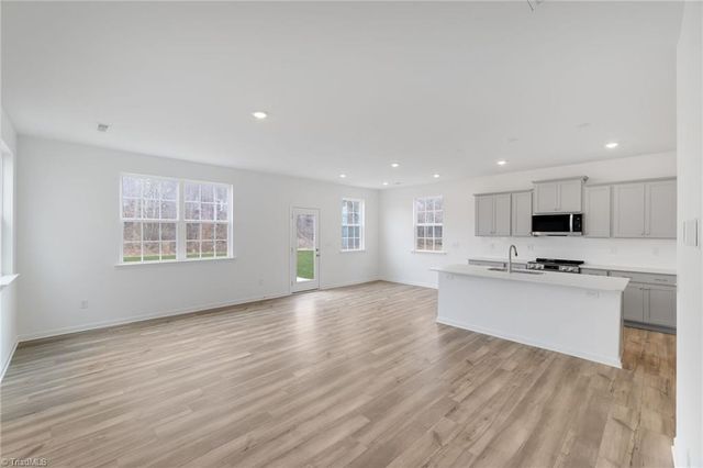 5277 Amaryllis Way, Winston-salem, NC 27104