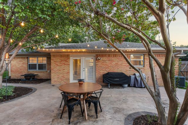2127 Clarksdale Drive, Dallas, TX 75228