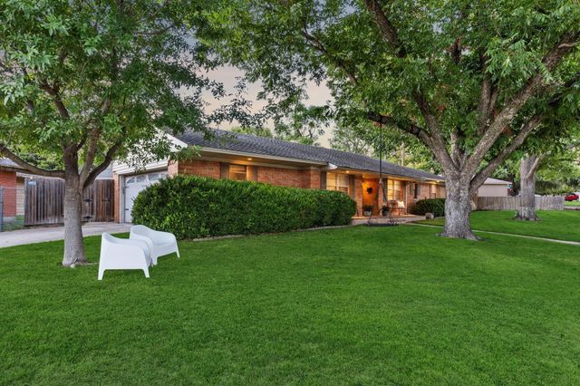 2127 Clarksdale Drive, Dallas, TX 75228