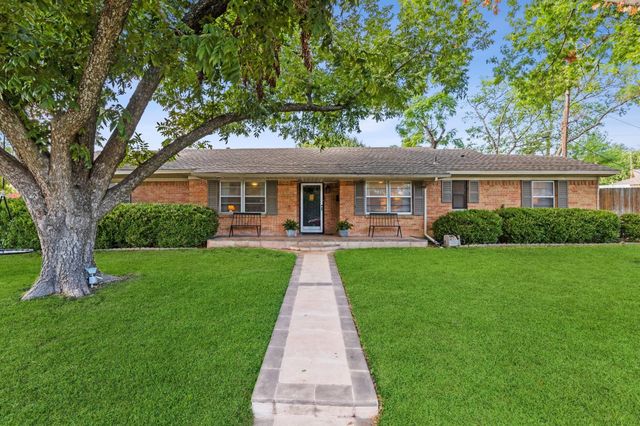 2127 Clarksdale Drive, Dallas, TX 75228