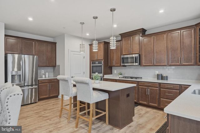 3723 SOLIDARITY CIR, Waldorf, MD 20603