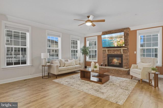 3723 SOLIDARITY CIR, Waldorf, MD 20603