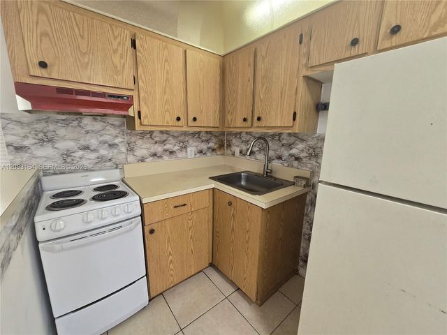 101 NE 41st Street G116, Oakland Park, FL 33334
