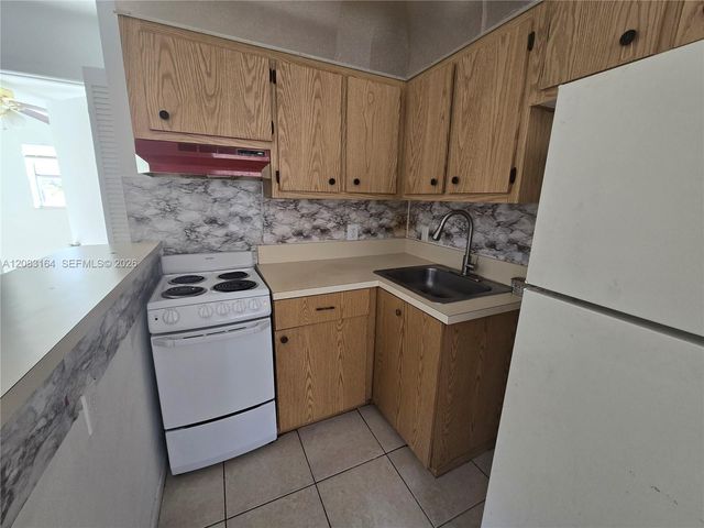 101 NE 41st Street G116, Oakland Park, FL 33334