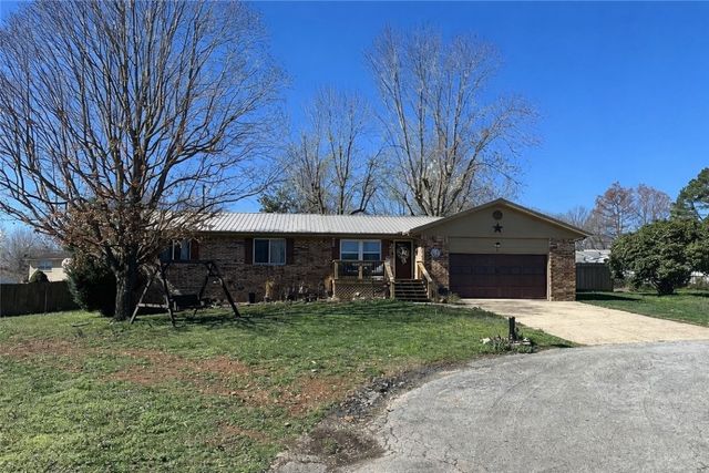 1 Skyline Cove, Harrison, AR 72601