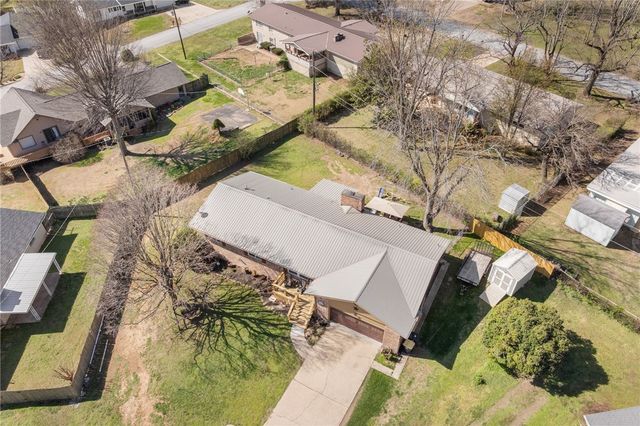 1 Skyline Cove, Harrison, AR 72601