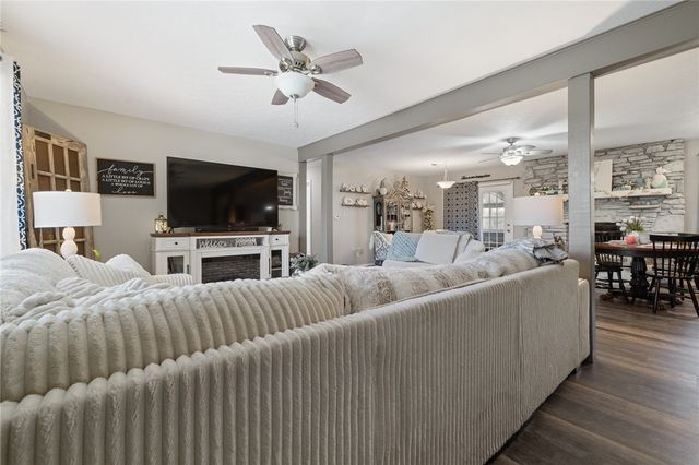 1 Skyline Cove, Harrison, AR 72601