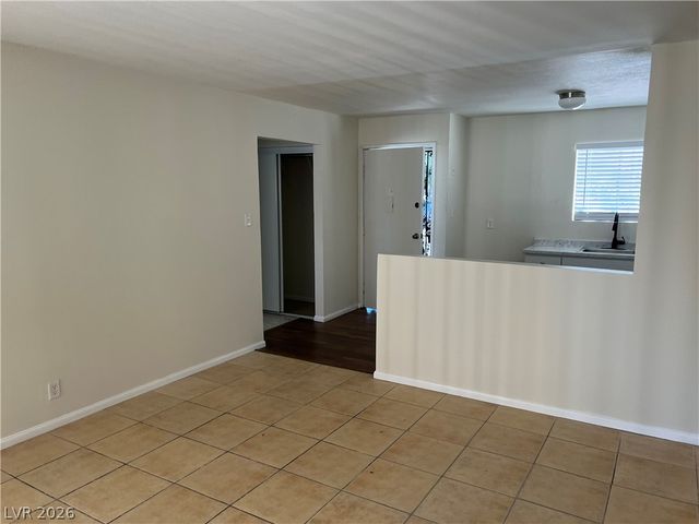 5422 Swenson Street 9, Las Vegas, NV 89119