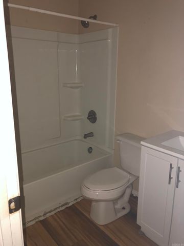 915 S 5th Street, Dardanelle, AR 72834