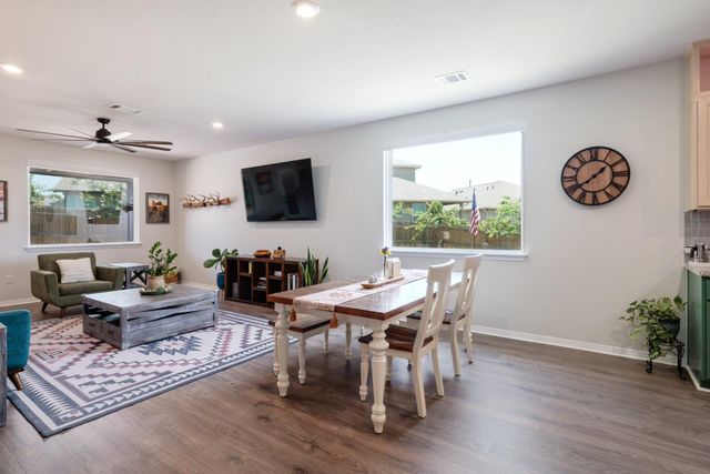 916 Scott CT, Georgetown, TX 78626